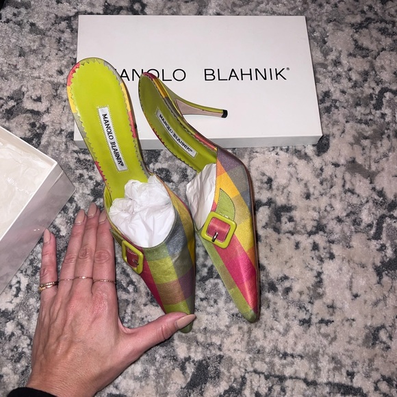 COPY - Carrie Bradshaw Manolo mules in multi/mint condition sz 10b - Picture 3 of 11